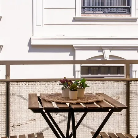 Gorgeous Flat With Balcony In Konak Διαμέρισμα Σμύρνη