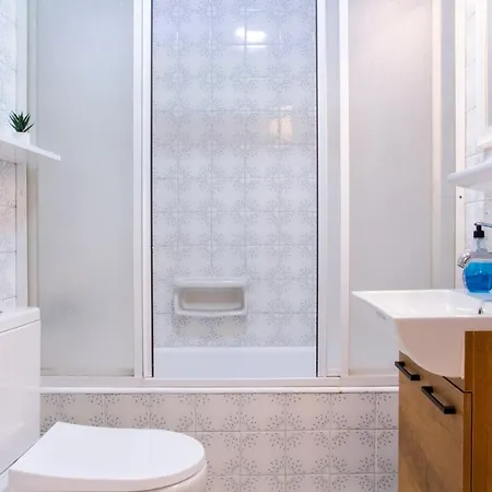 Διαμέρισμα Gorgeous Flat With Balcony In Konak *